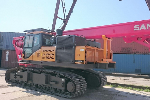 Буровая установка с толкающей лебёдкой SANY SR250R